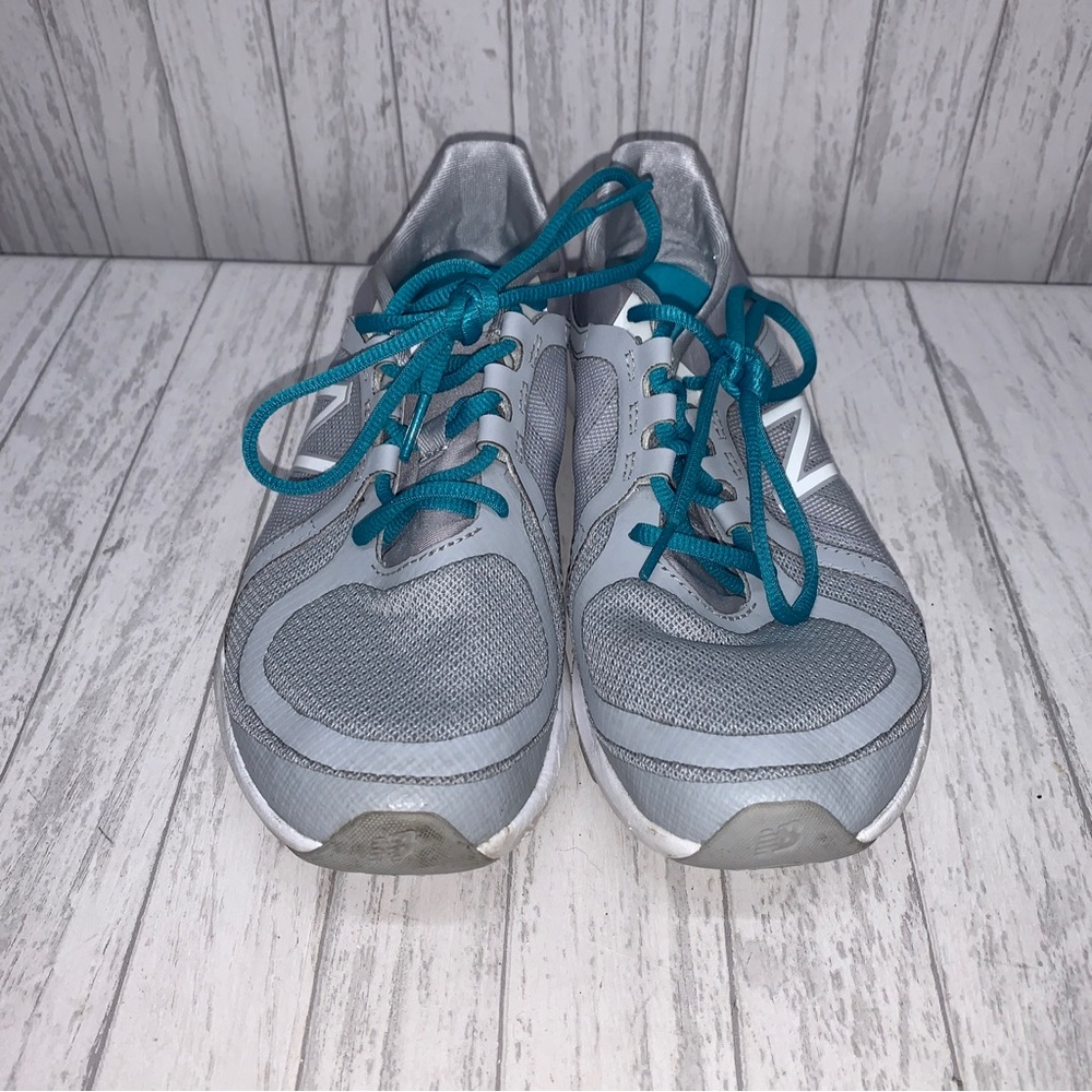 Womens Size 9 New Balance Fuel Core Grey Sneakers EUC - Picture 2 of 6